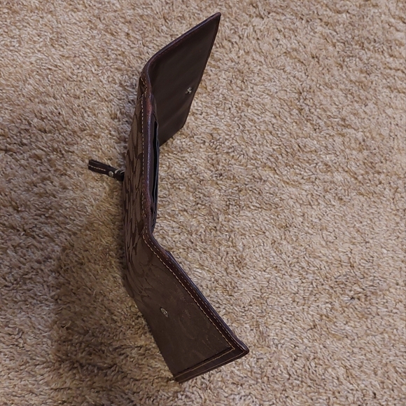 COACH Signature Stripe Jacquard Fabric Trifold Long Wallet - Picture 10 of 13